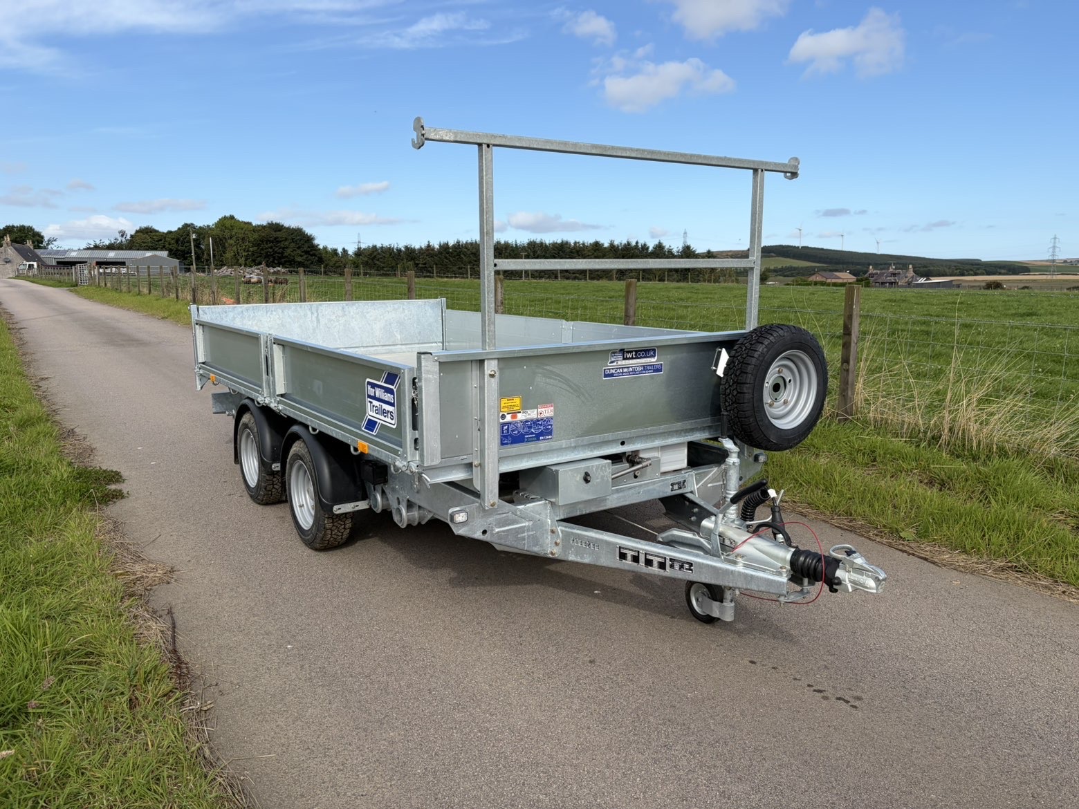 Ifor Williams TT3621 tipper trailer — on-site photo — photo 1