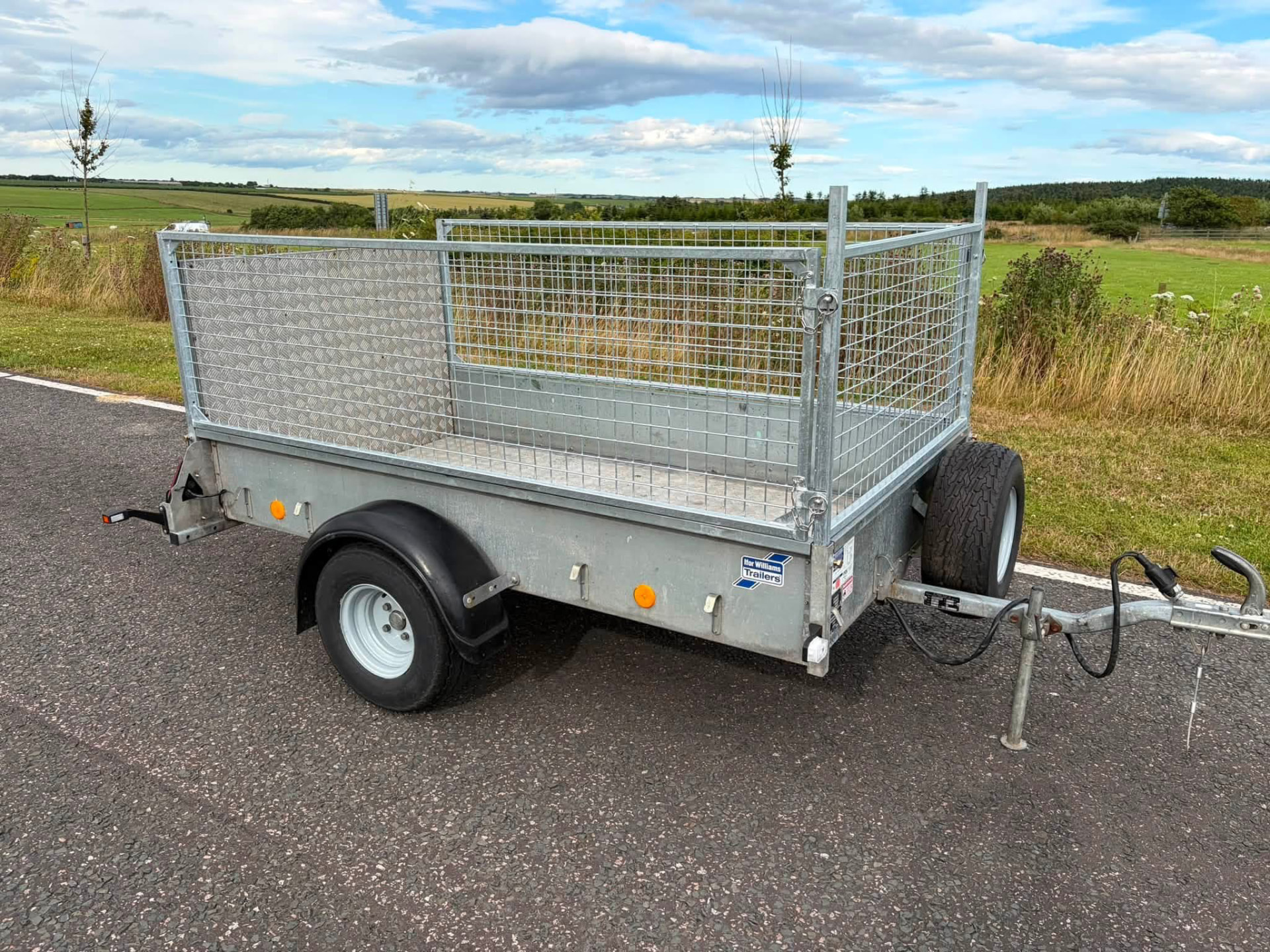 Ifor Williams P7e utility trailer — on-site photo — photo 1